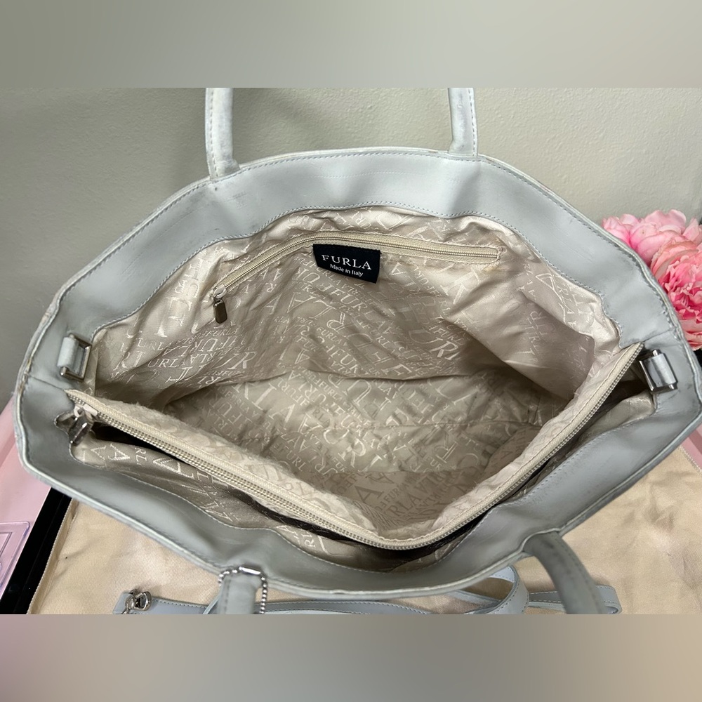 Authentic Furla Tote Bag in Light Gray - Picture 3 of 10